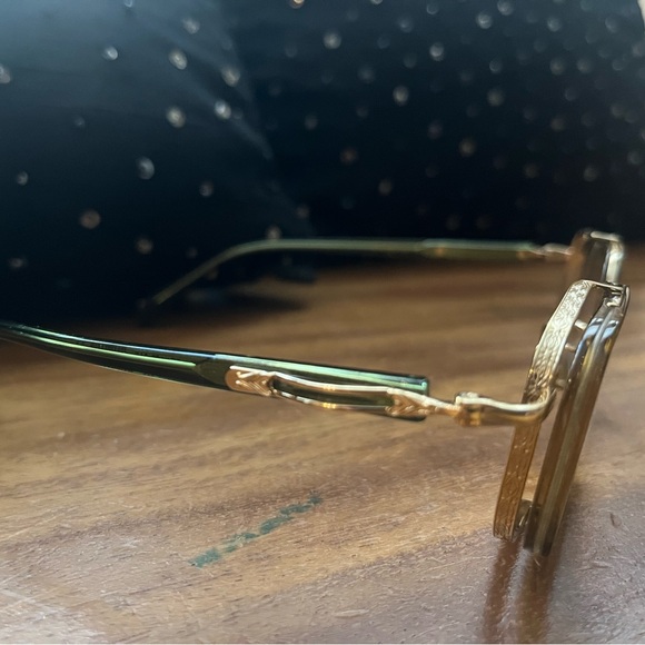 Donahugh Designer Handmade Glasses - Picture 7 of 9